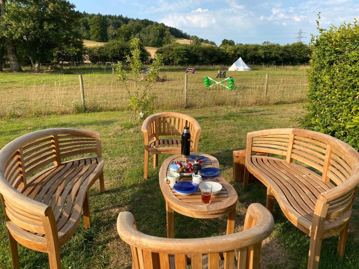 Charlton End - Goodwood Events Acomodação com café da manhã Chichester Exterior foto